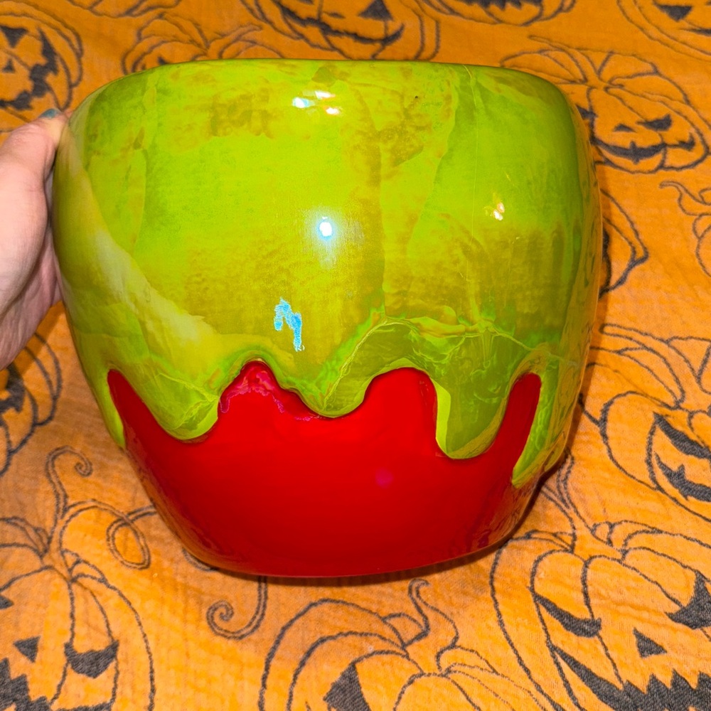 Disney Villains Red and Green Candy Bowl - Picture 6 of 8